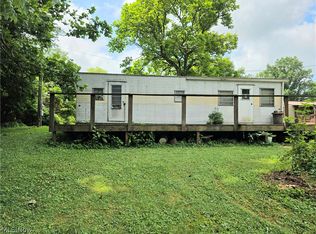99 E Apple Blossom Way, Elizabeth, WV