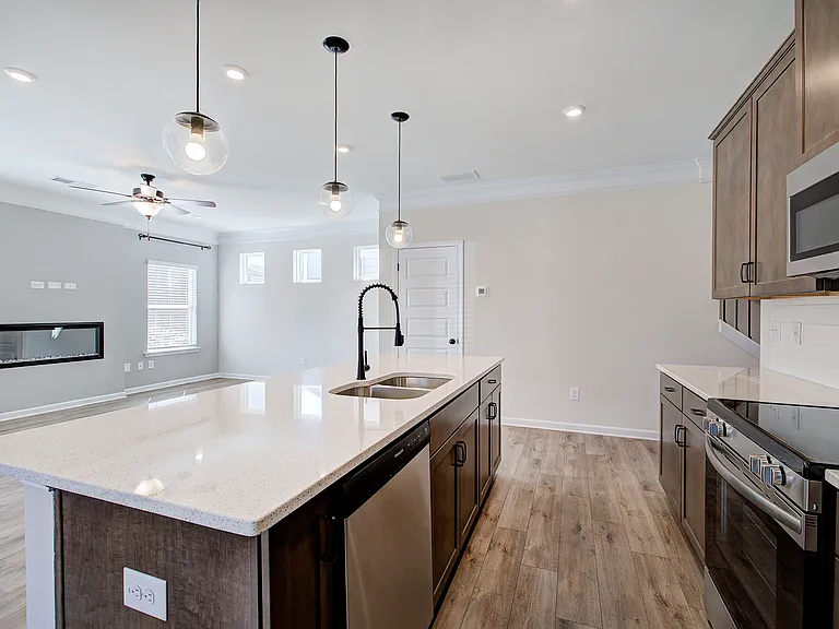 401 Perth Dr — Photo 11