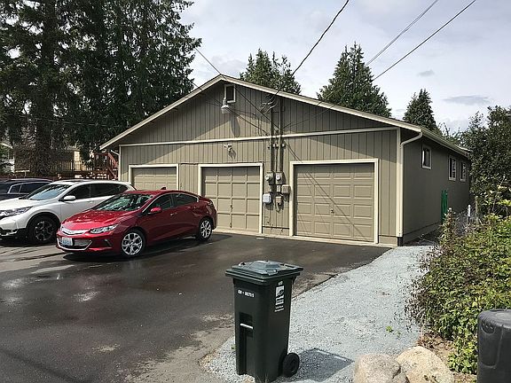 Rear parking 