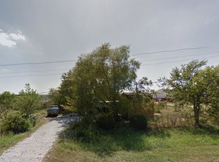 372 Latham Ln, Rhome, TX 76078