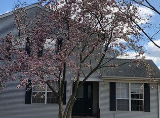 115 Grantham Dr, Somerset, NJ 08873