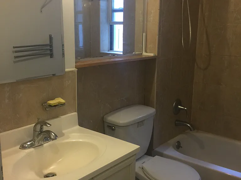 7540 Austin St #6ER — Photo 2