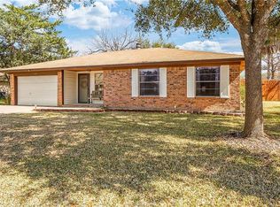 2502 Allen Forest Dr, Bryan, TX 77803