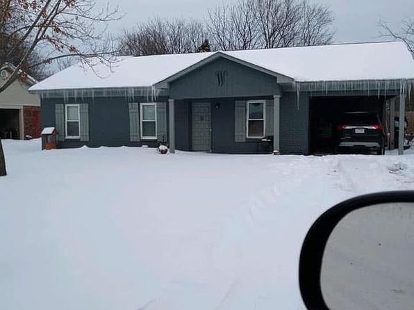 401 N Dogwood Cv
