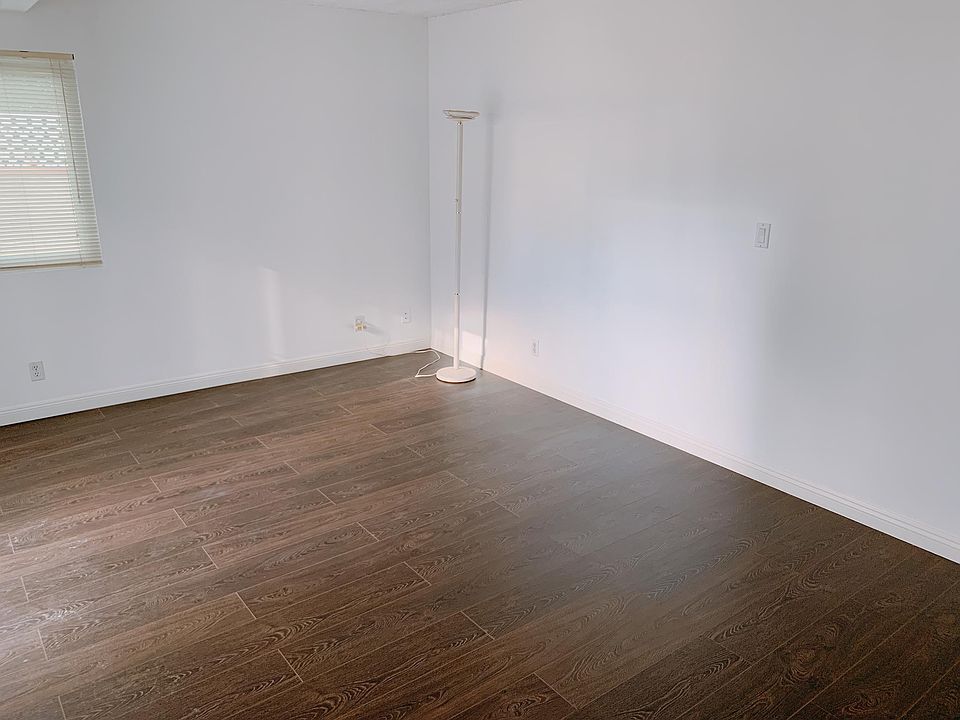 1st image of 1127 Winifred Ave