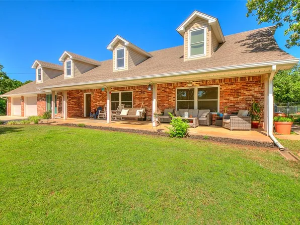 8000 N Harrah Rd, Harrah, OK 73045