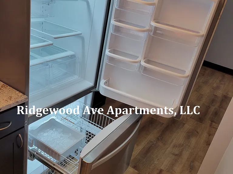 400 Ridgewood Ave #1 — Photo 8