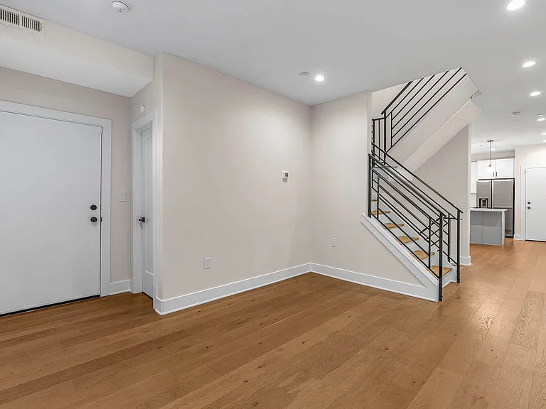 1224 N 26th St #E1 — Photo 10