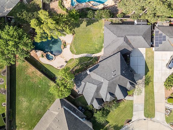 3rd image of 3335 Woods Edge Dr