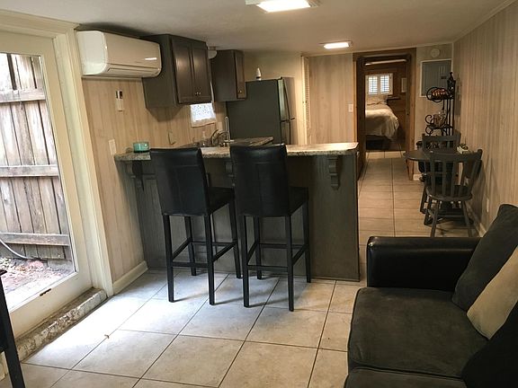 Living room/Kitchen from front door