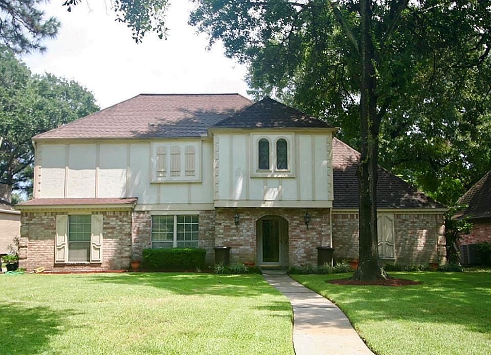 1st image of 3707 Woodbriar Dr