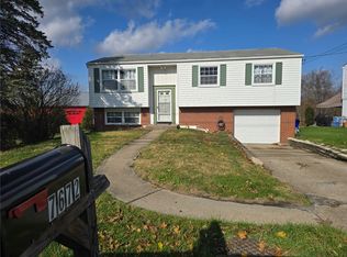 7672 Steubenville Pike, Oakdale, PA 15071