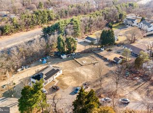 5 Birch Dr, Mount Laurel, NJ 08054