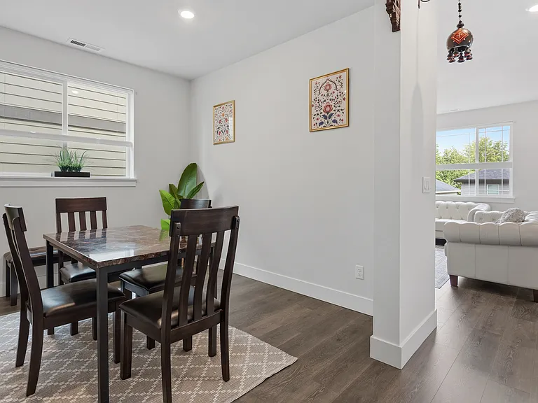 14999 NW Evelyn St — Photo 8