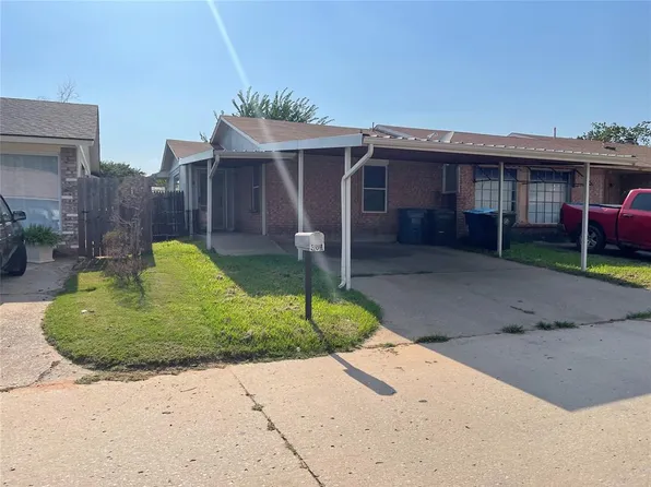 301 Kendra Dr, Midwest City, OK 73110