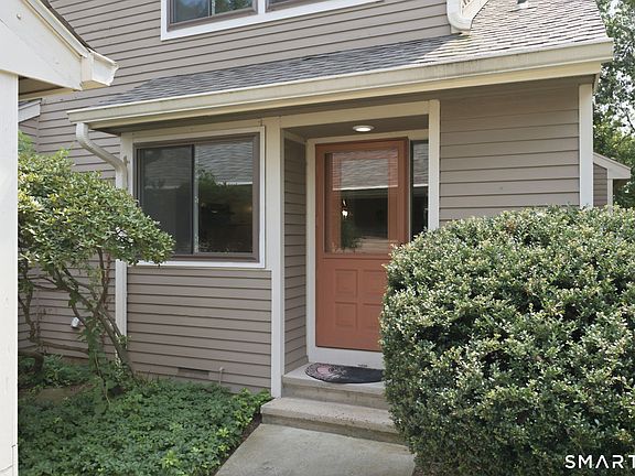 3rd image of 16 Pequot Drive #16