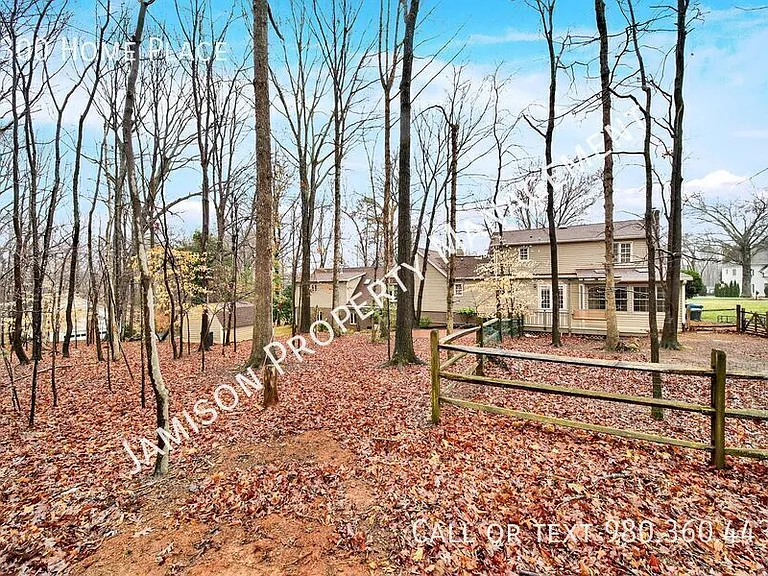 1300 Home Pl — Photo 36