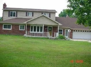 34201 Hathaway St, Livonia, MI 48150