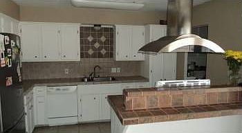 3rd image of 5030 Maylands Dr