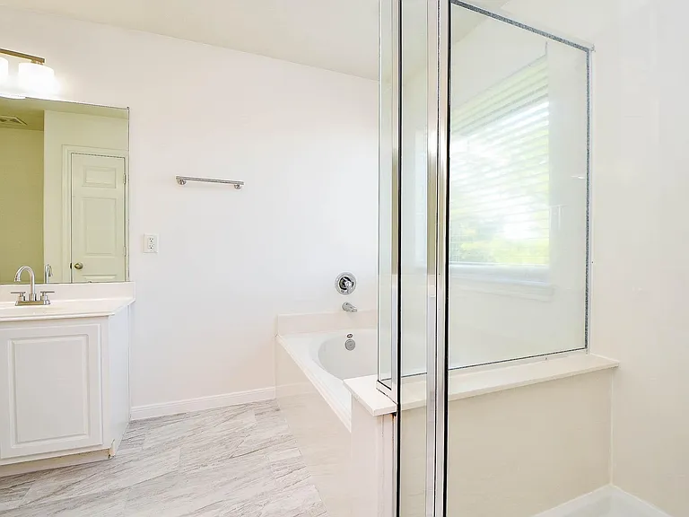 5607 Stonecloud Ln — Photo 28