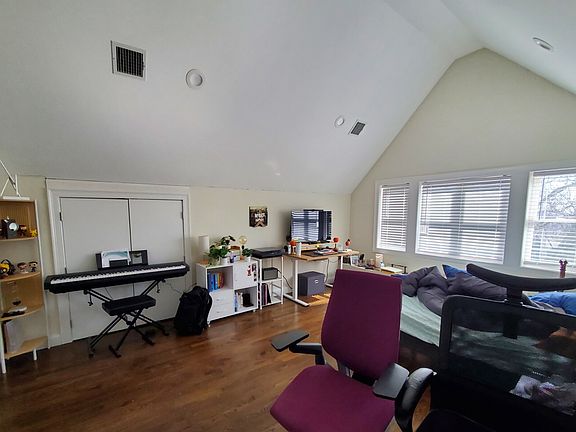 5th image of 71 Rock Glen Rd #B