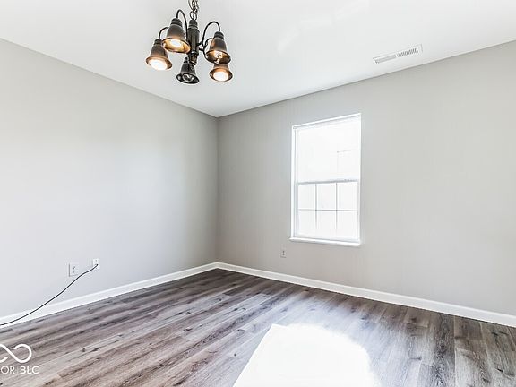 3rd image of 11748 Fawn Crest Dr