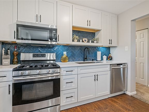 5th image of 113 Heston Dr