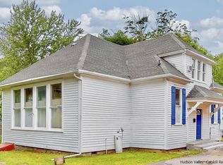 9 Pine Grove St, Woodstock, NY 12498