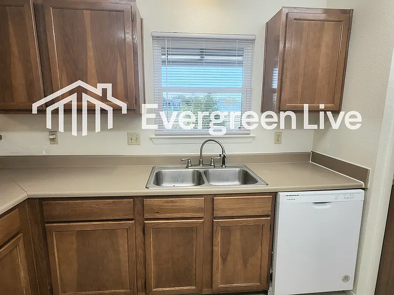 128 Fireball Dr — Photo 9
