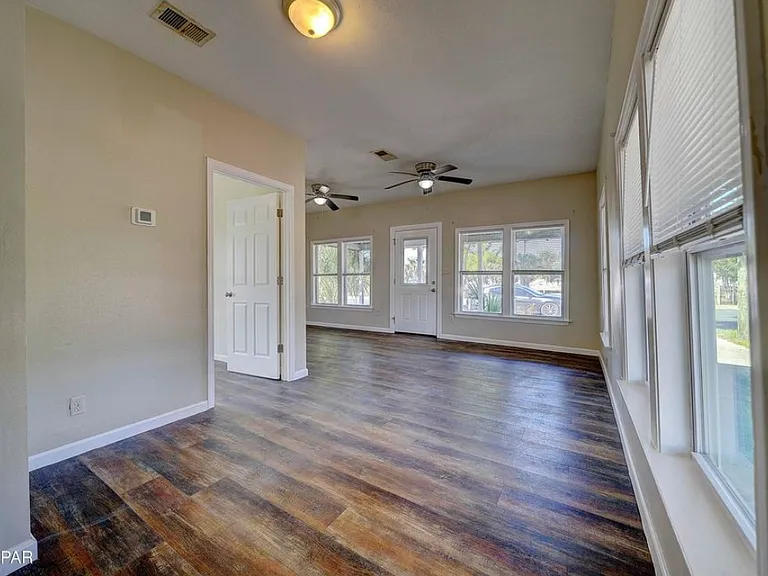 266 N East Ave #266 — Photo 5