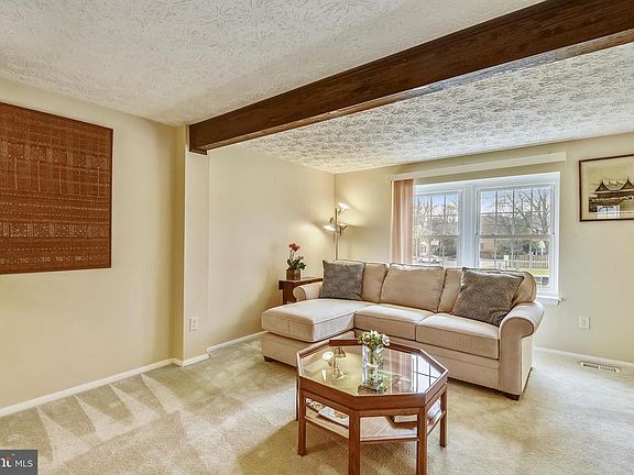 4th image of 9916 Oakdale Woods Ct