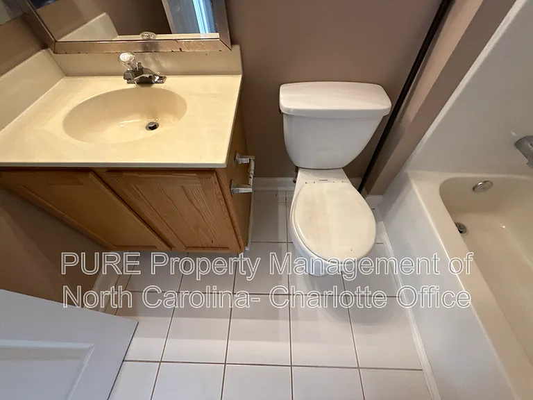 17811 Delmas Dr — Photo 27