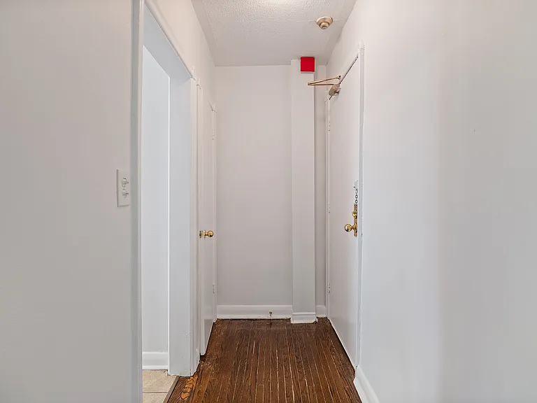 4 Folcroft Ave — Photo 11