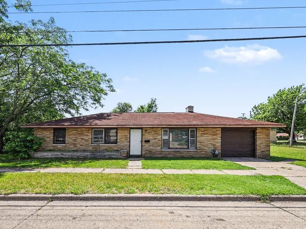 1635 Roberts St, Muskegon, MI 49442