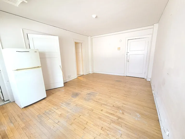 1303 Cass — Photo 45