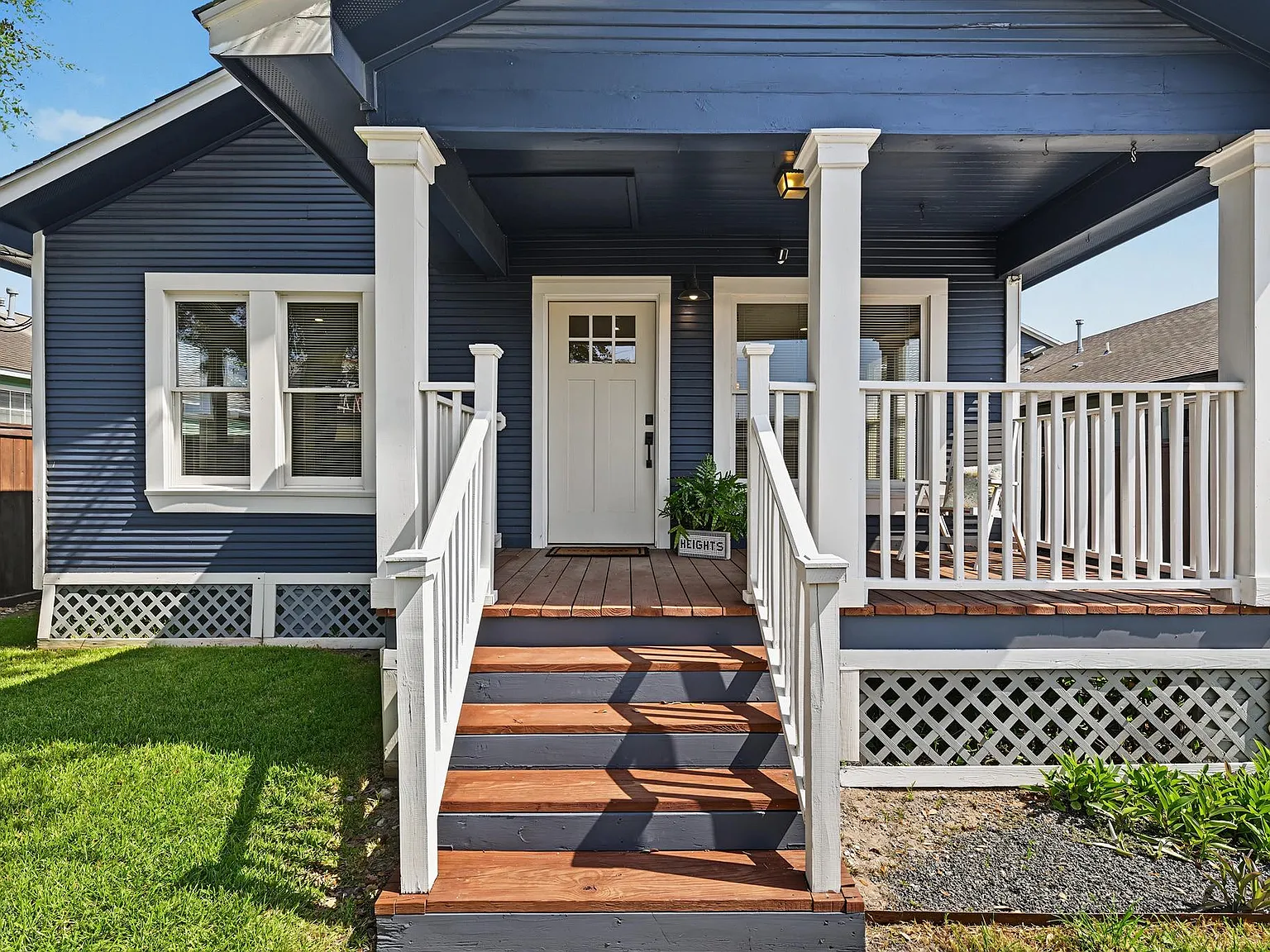 3 bed, 1.5 bath, 1222 sqft, $2,600 — Photo 3