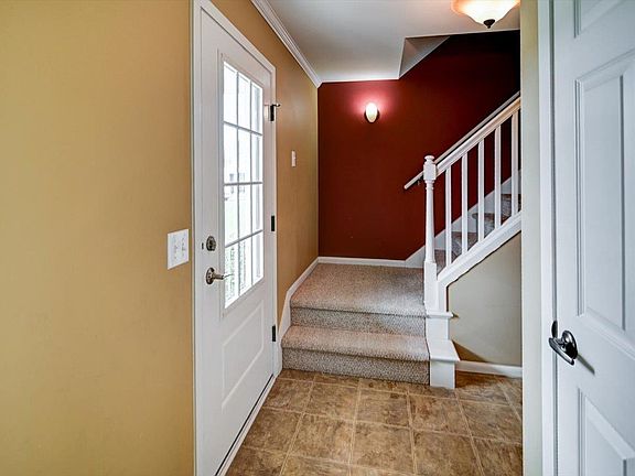 4th image of 300 Heritage Square Dr