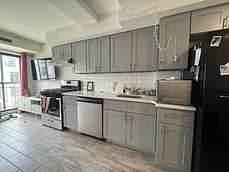 25-28 Broadway, #6A