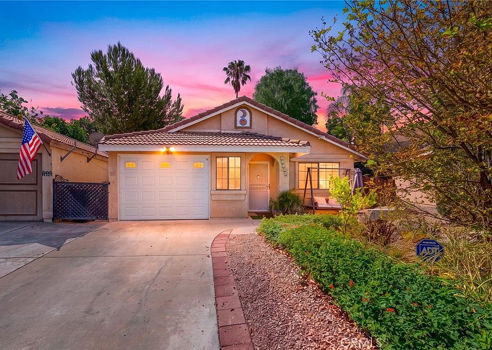 1st image of 28300 Calle Gaviota
