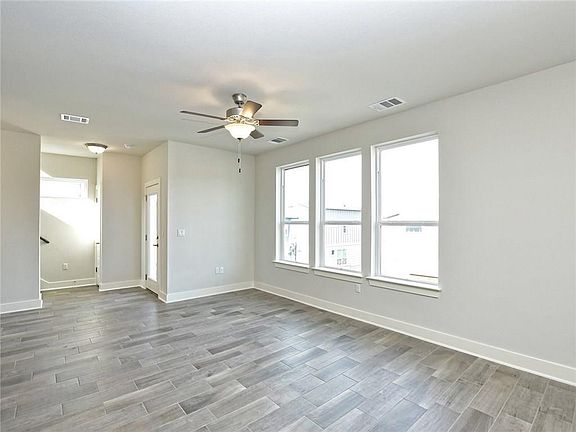 5th image of 2001 Sharper Mews Ln #211