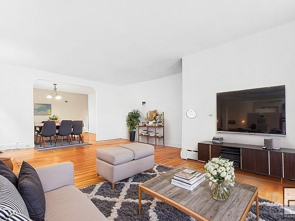 5th image of 6837 Dartmouth St #1