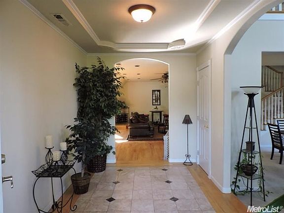 4th image of 7237 Almond Ave