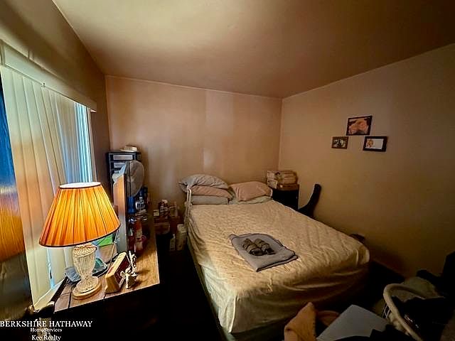 20471 Nicke St, photo 6