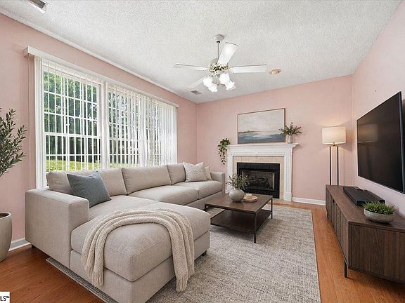 4th image of 105 Rosebank Way
