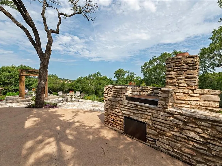 610 Lancelot Way — Photo 25