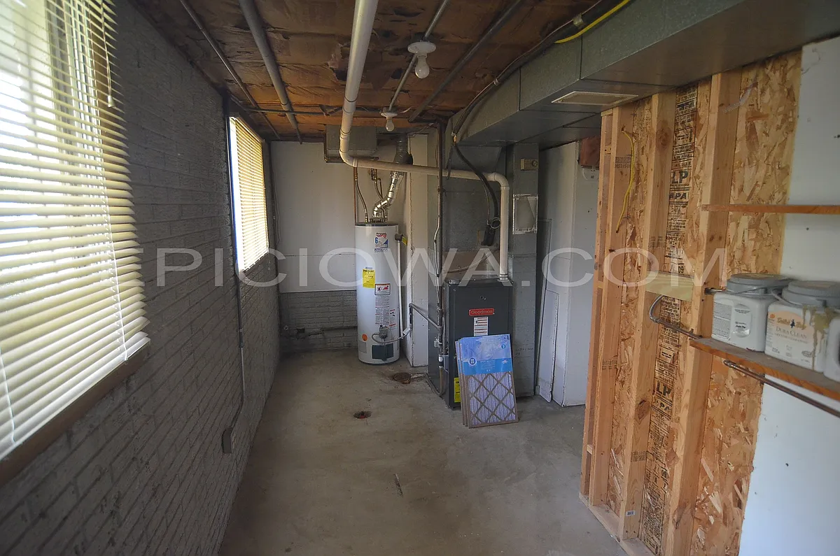Building Photo - 321 Boyson Rd NE