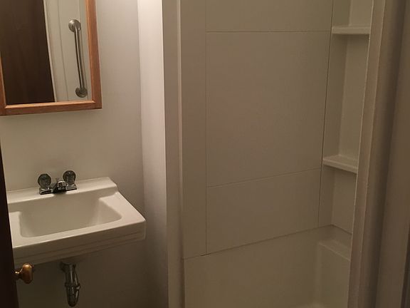 3rd image of 1344 Crawford Dr