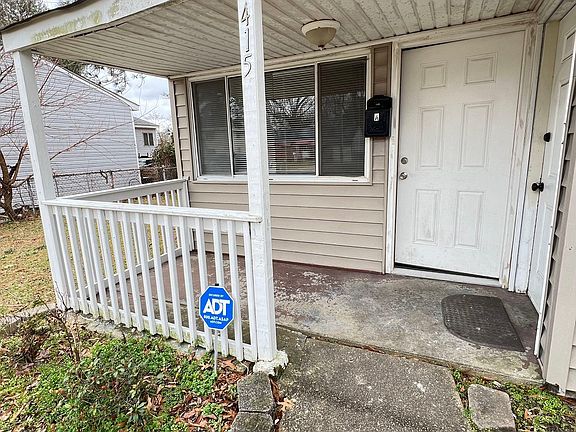 4th image of 415 Woodview Ave #A