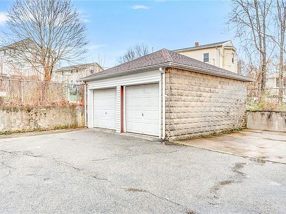3rd image of 58 Veazie St