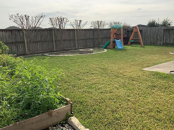 2nd image of 2543 Tucker Creek Dr